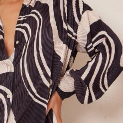 Robe Chemise Plissée Noire à Imprimé Tourbillons Et Ourlet Volanté -Jupe Lumine Soldes Boutique c386355c179e0e9c2b63b8e0a262c5b9031a676d cmz8433 5