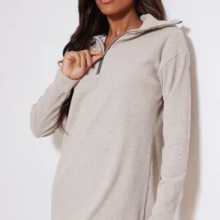 Robe Pull Oversize Côtelée Sable à Col Haut Et Demi-zip