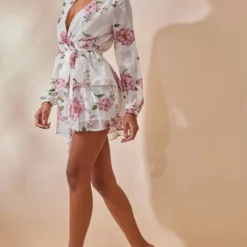 Robe Patineuse Blanche à Imprimé Floral En Mousseline De Soie Avec Décolleté Plongeant -Jupe Lumine Soldes Boutique c580f547db01f49e849d81c5e93e3440e4b617b3 clv2486 3