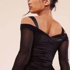 Robe Mi-longue Satinée Noire Détail Corset à Manches En Mesh Et épaules Dénudées -Jupe Lumine Soldes Boutique c8147e46f46e2ca431245736371adc31dd726d04 cnc7614 4