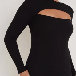 Robe Moulante Côtelée Noire à Découpe Et Manches Longues -Jupe Lumine Soldes Boutique c84fd2a6023297301a554b305b3393bd5938bb54 cnc7081 4