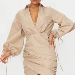 Robe Chemise Moulante Décolletée Gris Pierre Froncée à Manchettes Nouées