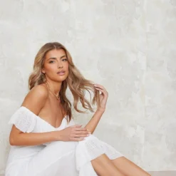 Robe Longue Texturée Blanche à Volants Et Col Bardot 7 Robe Longue Texturée Blanche à Volants Et Col Bardot -Jupe Lumine Soldes Boutique cc7ac4bdc1fdbf25142fa0c0ba65b0c2e420387f cnd7621 3