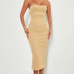 Robe Mi-longue Bustier Côtelée Camel à Armatures