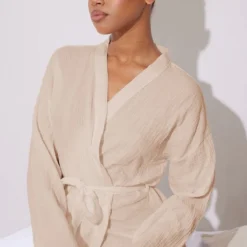 Label PLT Robe De Chambre Texturée Café Au Lait à Nouer Sur La Taille 8 Label PLT Robe De Chambre Texturée Café Au Lait à Nouer Sur La Taille -Jupe Lumine Soldes Boutique d222d23af0fb601d0892898a95ce4b7dcb651212 cnd8182 4