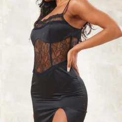 Robe Fendue Longue Noire Satinée à Parties En Dentelle Et Bretelles 8 Robe Fendue Longue Noire Satinée à Parties En Dentelle Et Bretelles -Jupe Lumine Soldes Boutique d5d3e85cdc79c8b55ead5440b063db4cc39042fc cne2683 4