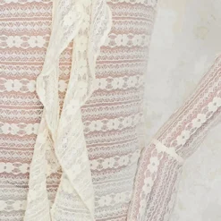 Robe Moulante Drapée En Dentelle Crème Transparente à Col Bardot Et Volants -Jupe Lumine Soldes Boutique d8ef770635a935141c2e390a316f5e3964fe3c03 cne3764 4