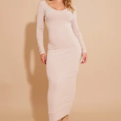 Robe Longue Très Côtelée Gris Pierre à Col En V Et Manches Longues