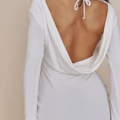 Robe Moulante Manches Longues En Jersey Crème à Détail Contours Et Dos Nu Bénitier -Jupe Lumine Soldes Boutique db0401374940e36268b33028c4023eb5e0ebdad2 cnd4082 4