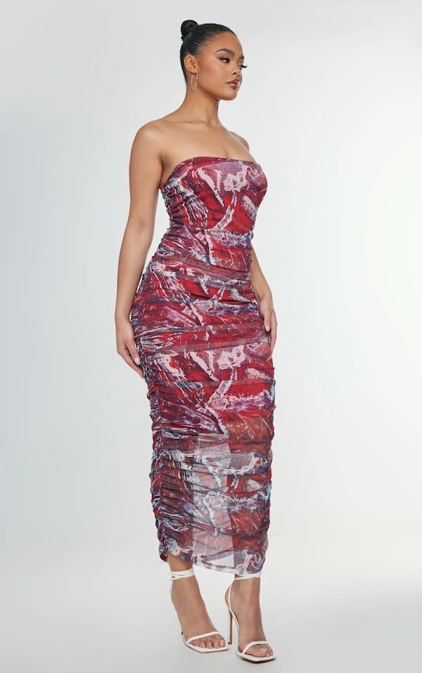 Robe Longue Bustier En Mesh Imprimé Renaissance Rouge 3 Robe Longue Bustier En Mesh Imprimé Renaissance Rouge – Image 3