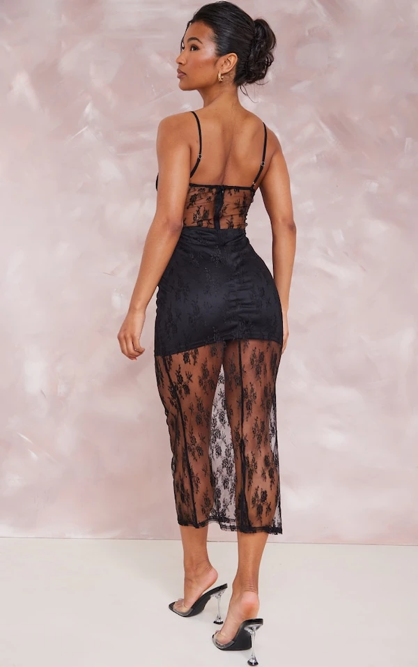Robe Mi-longue En Dentelle Noire à Bretelles Et Détail Découpe 2 Robe Mi-longue En Dentelle Noire à Bretelles Et Détail Découpe – Image 2