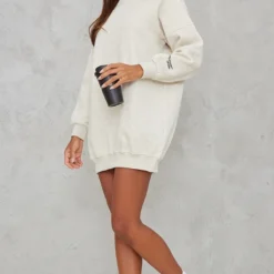 PRETTYLITTLETHING Robe En Sweat Avoine Oversize à Manches Raglan 8 PRETTYLITTLETHING Robe En Sweat Avoine Oversize à Manches Raglan -Jupe Lumine Soldes Boutique e0aa5d48e5720fe771a7945358c7a20054db7286 cmu2507 3