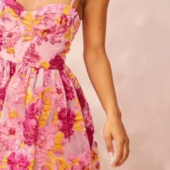 Robe Droite Rose En Organza à Fleurs En Jacquard Et Armatures -Jupe Lumine Soldes Boutique e29d56189d9cc258bb78f2f5e2f1472bd245b63e cne8537 4