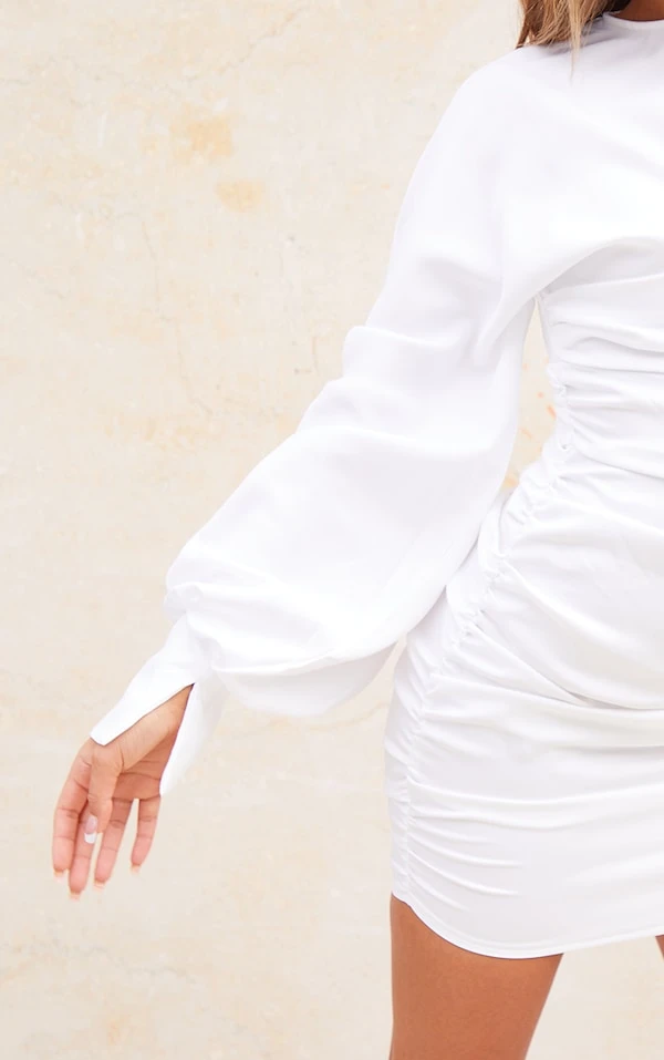 Robe Moulante En Maille Blanche à Manche Unique Et Fronces 4 Robe Moulante En Maille Blanche à Manche Unique Et Fronces – Image 4