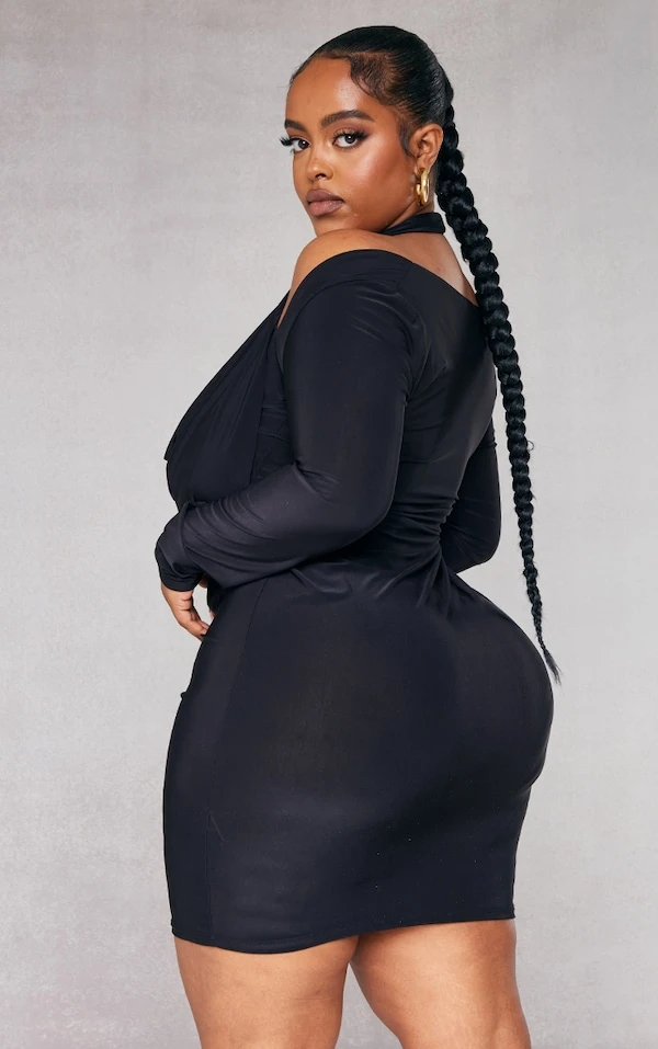 Plus Robe Moulante Noire à Col Bénitier 2 Plus Robe Moulante Noire à Col Bénitier – Image 2