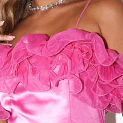 Robe Moulante Satinée Rose Vif à Bretelles Volantées En Organza 8 Robe Moulante Satinée Rose Vif à Bretelles Volantées En Organza -Jupe Lumine Soldes Boutique e6bbab748d68c0b77ca3b3427ee22004ad2fa256 cnb3640 4