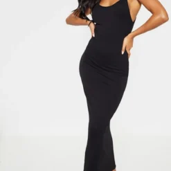 Robe Longue Noire à Bretelles Et Côtés échancrés