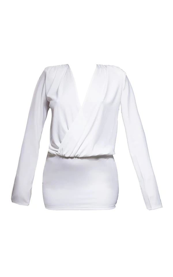 Robe Chemise Oversize Décolletée Satinée Blanche à épaulettes 5 Robe Chemise Oversize Décolletée Satinée Blanche à épaulettes – Image 5