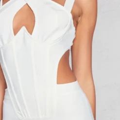 Robe-corset Moulante En Bandage Crème à Bretelles Croisées Et Côtés Découpés -Jupe Lumine Soldes Boutique ecfeb9d06861c2f30617064f6a2c95ddd7cdd82c cnd5903 4