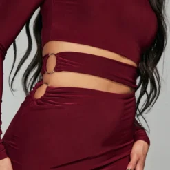 Robe Moulante Prune Foncé à Taille Découpée Et Anneaux -Jupe Lumine Soldes Boutique edb5a2e109237ba22475c87e07b15c41bd2839e6 cnc2292 4