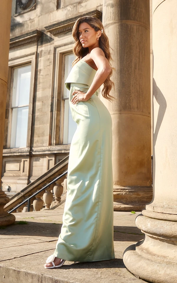 Robe Bustier Longue Satinée Vert Sauge Repliée 3 Robe Bustier Longue Satinée Vert Sauge Repliée – Image 3