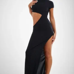 Robe Longue Moulante Noire Découpée à Manches Courtes