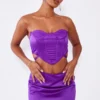 Robe Moulante Bustier Satinée Violette à Corset Découpé