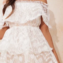 Robe Blanche à étages Volantés En Dentelle à Col Bardot -Jupe Lumine Soldes Boutique f34d5a4b3438ce7f892759f995317cca1936a2d0 cmr7618 5