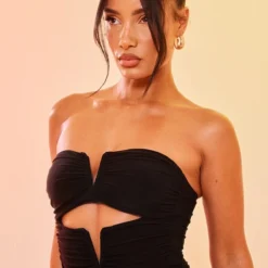 Robe Bustier Très Moulante Noire à Découpes Et Barre En V 8 Robe Bustier Très Moulante Noire à Découpes Et Barre En V -Jupe Lumine Soldes Boutique f558cdda756c4605465ba5d287dfa64fbfe68e60 cnd7738 4