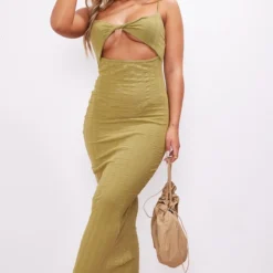 Robe Longue Côtelée Vert Olive Torsadée à Découpe