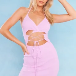 Robe Courte En Maille Tricot Lilas Ă Lacets Devant