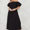Robe Mi-longue Noire Tissée à Col Bardot Et Manches Bouffantes