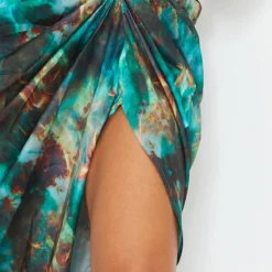 Robe Mi-longue Satinée Verte Imprimée à Col Bénitier Et Côté Froncé 8 Robe Mi-longue Satinée Verte Imprimée à Col Bénitier Et Côté Froncé -Jupe Lumine Soldes Boutique f9f89d1788f0b76298a8049e3d0694dfba9e1906 cmm5294 4