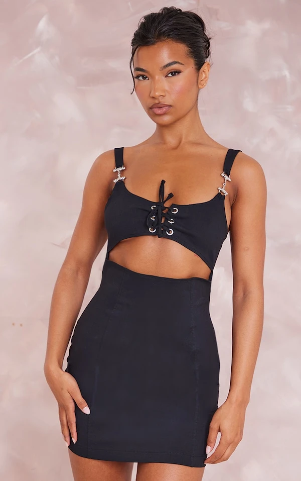 Robe Moulante Noire En Maille Stretch Tissée à Lacets Et Liserés 1 Robe Moulante Noire En Maille Stretch Tissée à Lacets Et Liserés