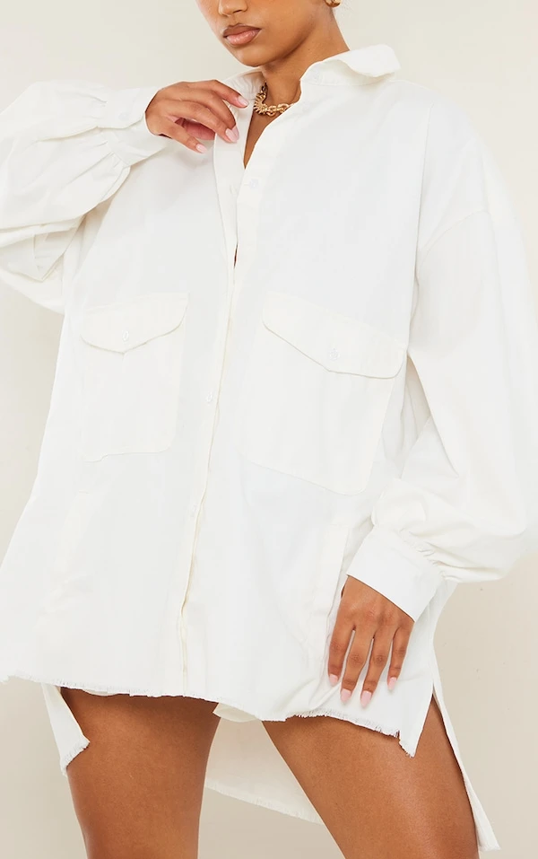 Robe Chemise Oversize En Maille Sergée Blanche à Ourlet élimé Et Boutons 4 Robe Chemise Oversize En Maille Sergée Blanche à Ourlet élimé Et Boutons – Image 4