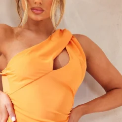 Robe Longue Asymétrique En Mousseline De Soie Orange à Découpe Et Détail Torsadé -Jupe Lumine Soldes Boutique ffefd951563801db29018773e5e6c0d18c5bca27 cne1553 4